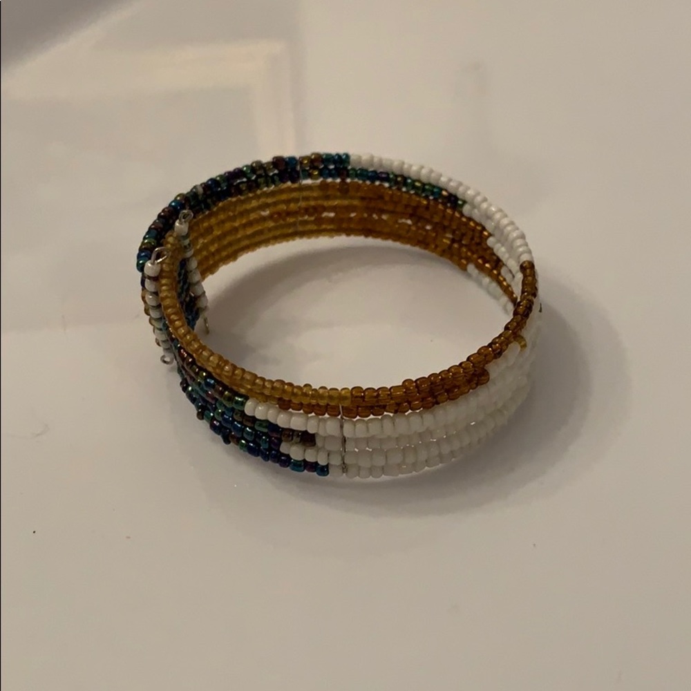 Beaded bracelet